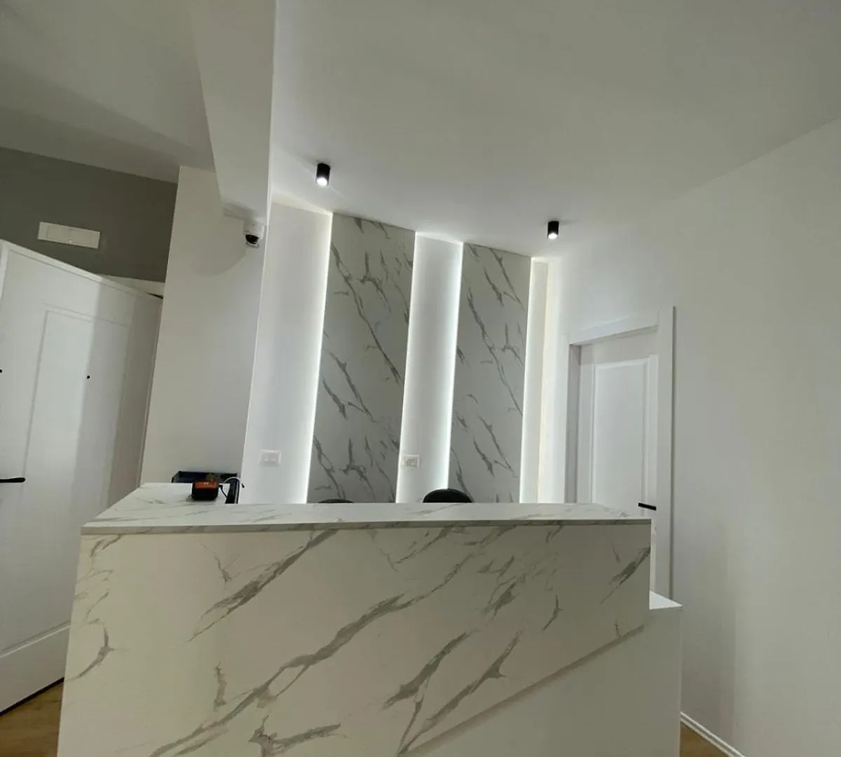 Capital Suites Center Tirana Hotel